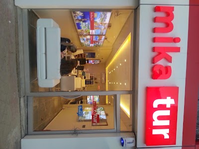 Photos of Mika Tur
