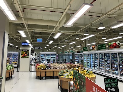 Photos of Spinneys Al Furjan
