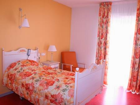 Photo de EHPAD Les Jardins Médicis Milhaud à Saint-Dionisy (30980)