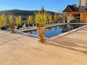 Photo n°3 de La Villa du 15 - chambres climatisées + appartements et piscine chauffée à Les Eyzies (Appartement de vacances)