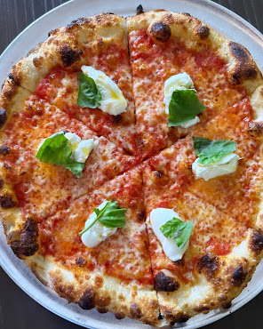 Heirloom Pizzeria by null