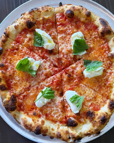 Heirloom Pizzeria by null