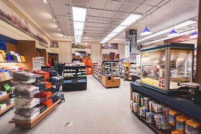 Illini Union Quad Shop