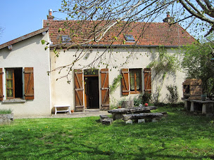 Photo n°6 de GITE de FRANCE à Mirebeau-sur-Bèze (Agence de location de maisons de vacances)