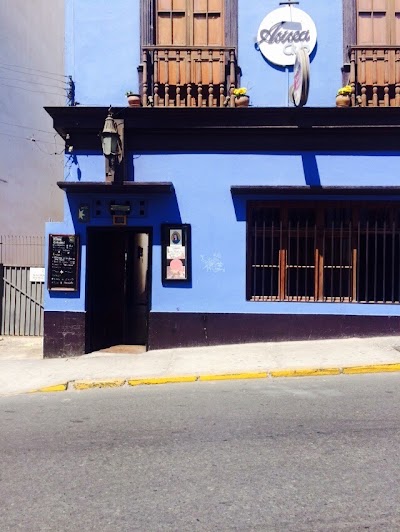 Photos of Santa Y Bendita