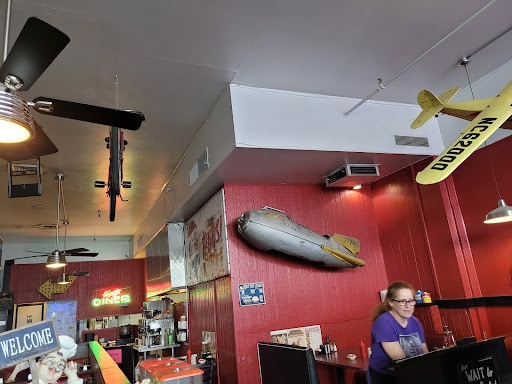 Terry's Diner - Visual