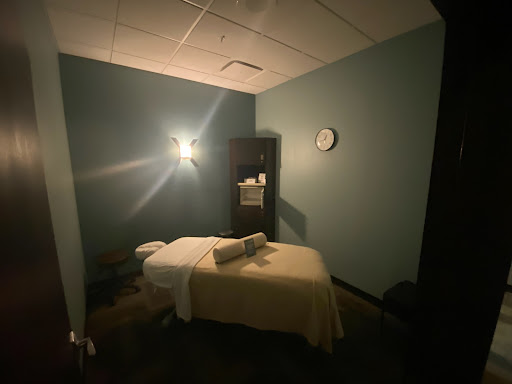 MassageLuXe Farmington - Thumbnail