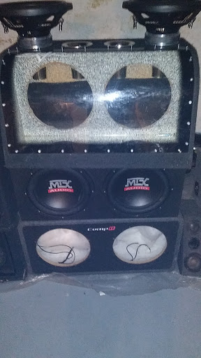 Jamie's Elecronics - Visual