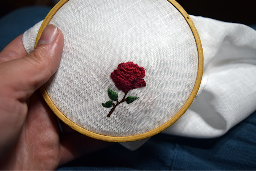 Broiderie Stitch - Thumbnail