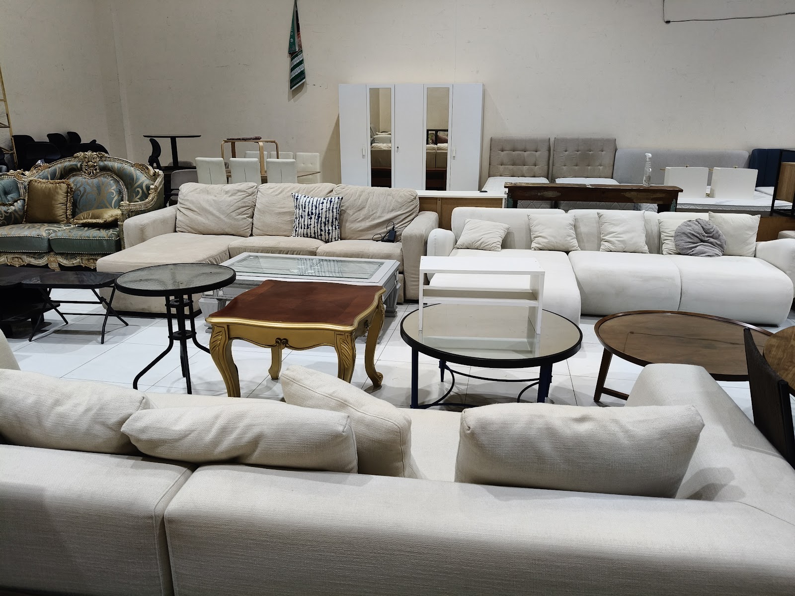 Muhammad Used Furniture Buyer in Dubai - صورة 4