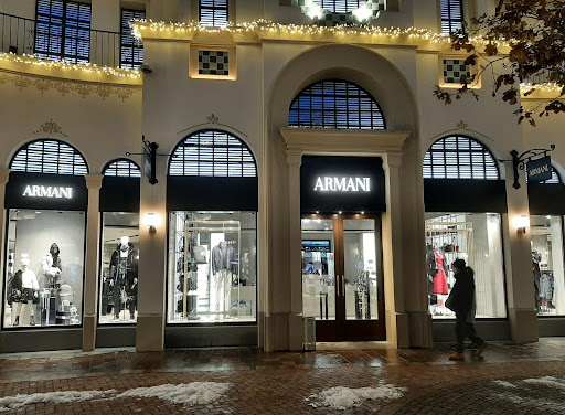 Armani Outlet Fidenza - Thumbnail