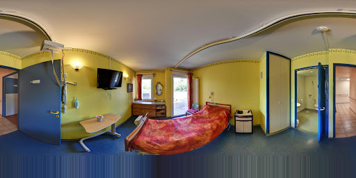 Photo de Maison de Retraite Barbentane La Raphaële à Théziers (30390)