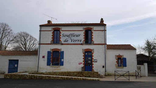 Souffleur De Verre La Plaine Sur Mer Bienvenue Sur Le Site De L Atelier Piverre Souffleur De Verre
