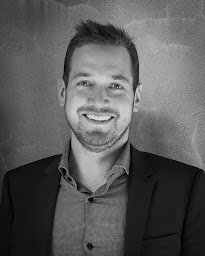 Photo n°4 de Docteur Philippe ROUSSEL (Chirurgie dentaire esthétique, implantologie, omnipratique) à Lyon (Dentiste cosmétique)