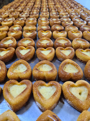 Beardy Bakes Sugee Cakes - Thumbnail