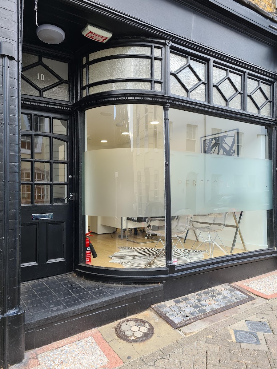 Perfectly Legal Llp logo