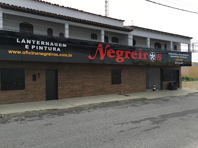 Photos of Negreiros workshop - paint and body shop