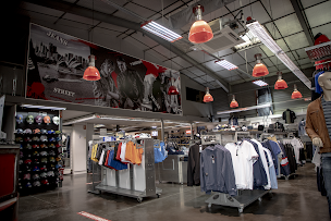 Photo n°9 de Redzone Annemasse à Annemasse (Magasin de vêtements pour femmes)