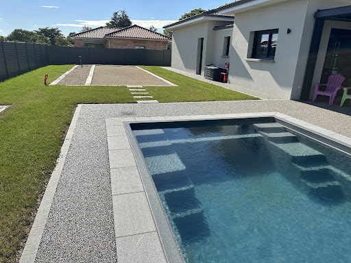 Photo de Bain de Soleil - Piscine et Spa à Bourg-Saint-Christophe (01800)