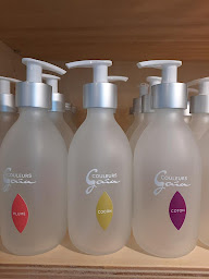 Photo n°17 de L'Atelier de Pascaline à La Roche-sur-Yon (Salon de coiffure)