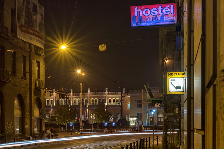 Babel Hostel vis a vis dworca. by null