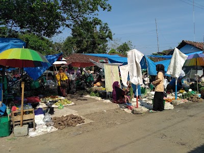 Photos of Pasar Tradisional Ngulaan - Pasar Hewan