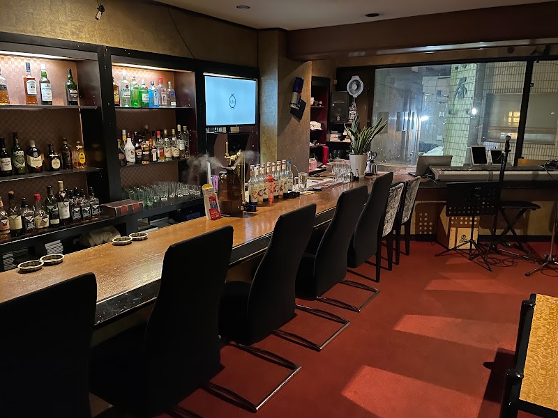 BAR UTa 生演奏バー 生歌バー 音楽バー ミュージックバー