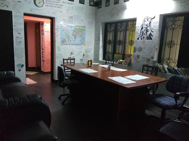 Red Lollipop Hostel