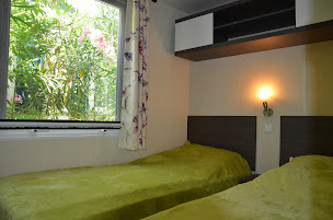 Photo n°1 de MobileHome St.Tropez #7C03 Fam. Böllinger, Plage de Pampelonne à Ramatuelle (Agence de location de chalets)