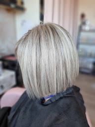 Photo n°5 de Apolline Hair à Lieuran-lès-Béziers (Salon de coiffure)