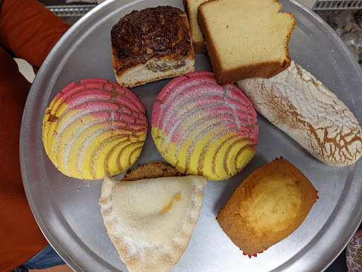 Jimenez Bakery - Visual