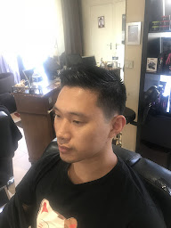 Photo n°20 de Coiffeur Masculin Barbier à Paris (Salon de coiffure)