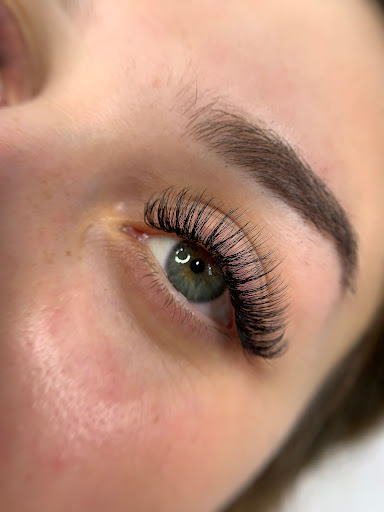 SE Lash Lounge