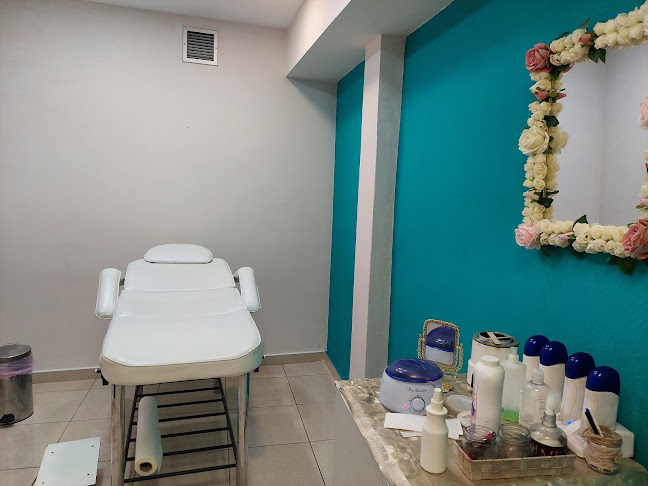 Mirror Hairstyle & Nails - Κουρείο