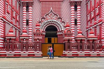 Photos of Red Masjid