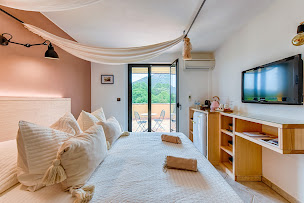 Photo n°57 de Maison d'hôtes La Bergerie à Le Plan-de-la-Tour (Chambre d'hôtes)