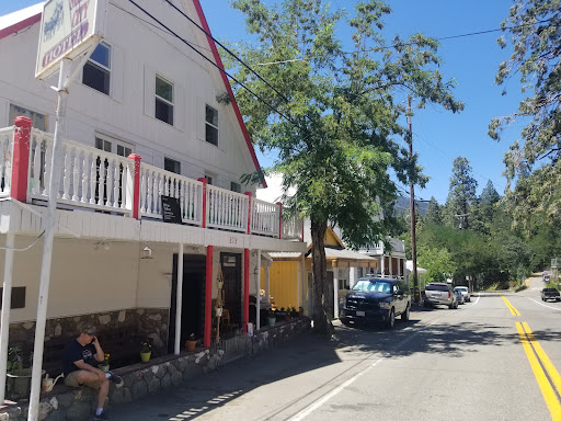Old Sierra City Hotel / Pacific Crest Hike & Bike Club Gallery - United States