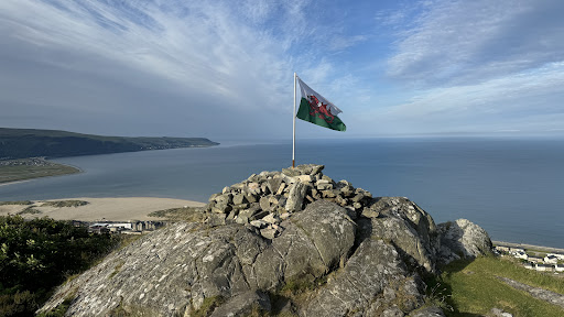 Welsh Flag Viewpoint - Visual