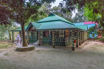 Photos of Tomb of Sufi Dayemullah (ra)
