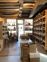 Photo n°38 de Les Coqs du Vin - Cave de Montfort l'Amaury à Montfort-l'Amaury (Caviste)