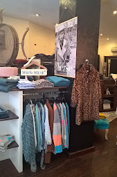 Photo n°12 de Louise Et Moi à Châtellerault (Magasin de vêtements pour femmes)