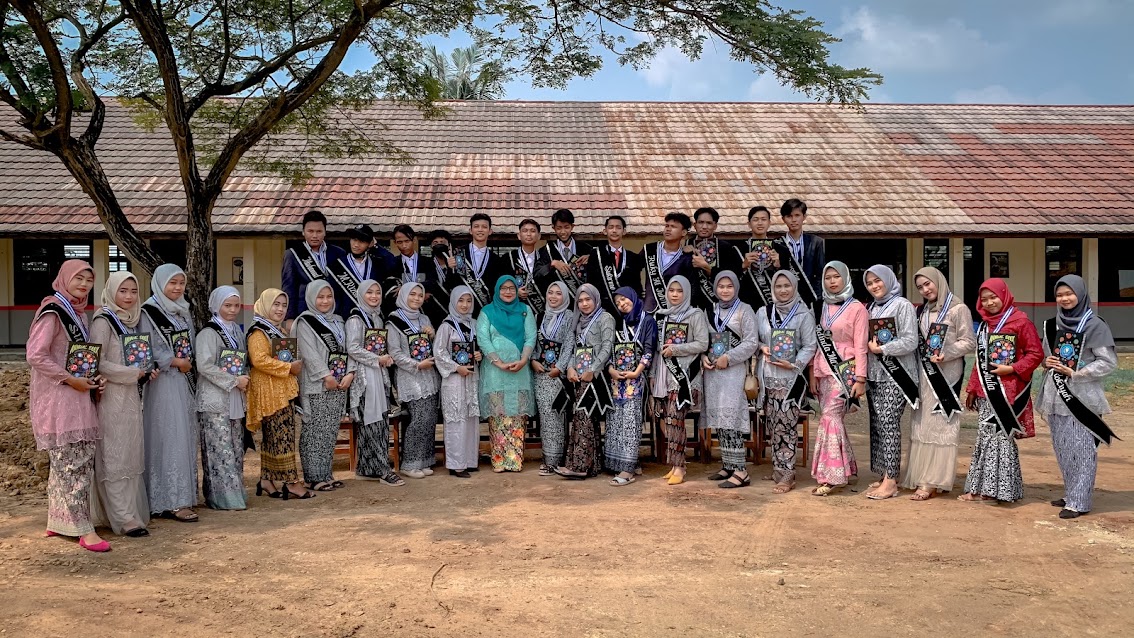 SMAN  1 Tambelang