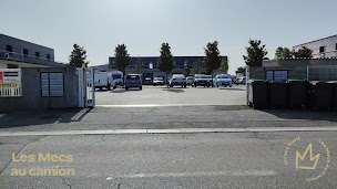 Photo n°4 de LES MECS AU CAMION - COLOMIERS à Colomiers (Restaurant de hamburgers)