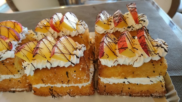 Café Renaissance Pasticceria Biscotteria Bar