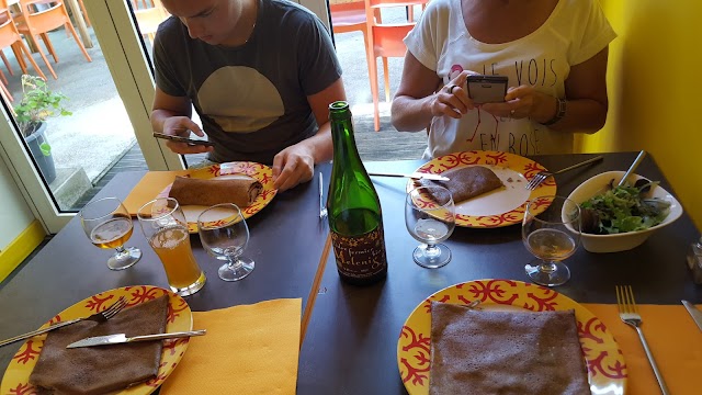 Restaurant Ti Lichous - Restaurant Breton Nantes: Galettes Crêpes
