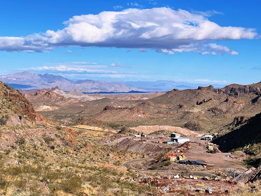 Oatman parking - Thumbnail