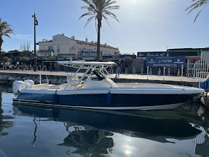 Photo n°5 de YACHTING NAVIGATION vente de bateau neuf / bateaux d’occasion / location bateaux à Saint-Cyprien (Concessionnaire de bateaux)