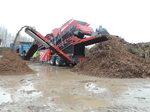 Photo n°4 de SARL Gorichon Père & Fils à Saint-Just-Luzac (Entreprise de terrassement)