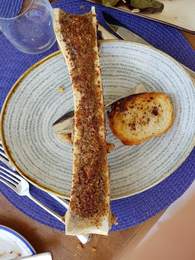 Giuseppi's Bar & Bistro