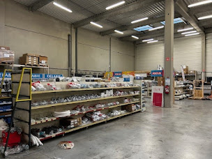 Photo n°3 de Téréva Saint-Jean-Du-Cardonnay à Saint-Jean-du-Cardonnay (Magasin de gros)